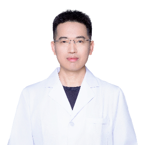 康复医学科 曾凡球